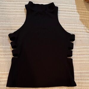 Leith tank top w/ side cutouts